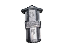 Dvojité zubové čerpadlo otáčející se ve směru hodinových ručiček